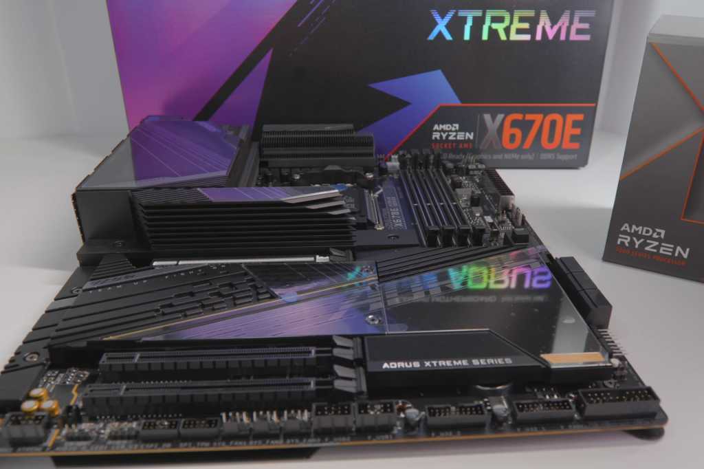 Amd Ryzen X670e Xtreme Motherboard Hero 3.jpg