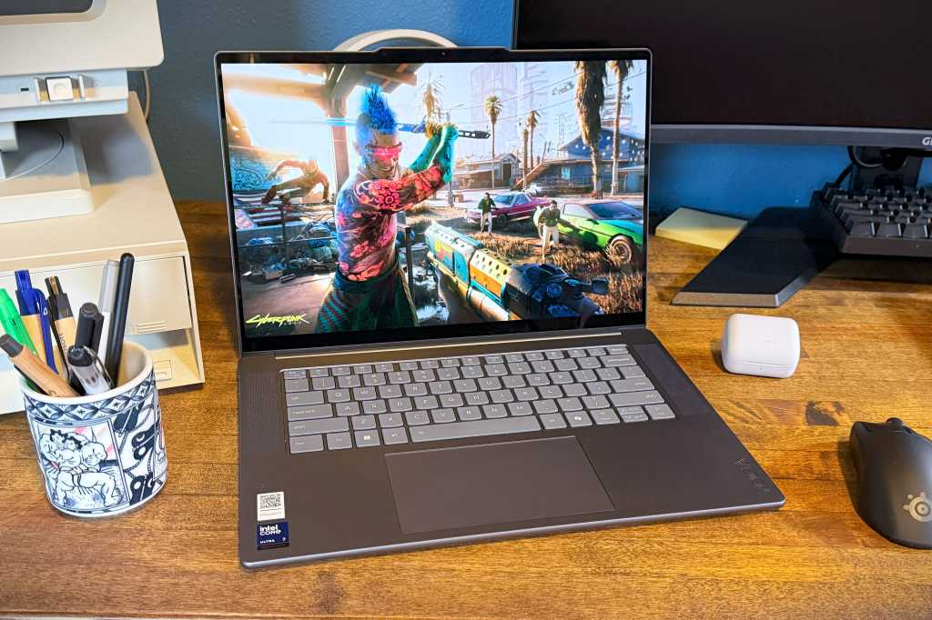 Gaming Laptop With Intel Arc 140v Integrated Graphics And Cyberpunk 2077 On Screen Hero 6.jpg