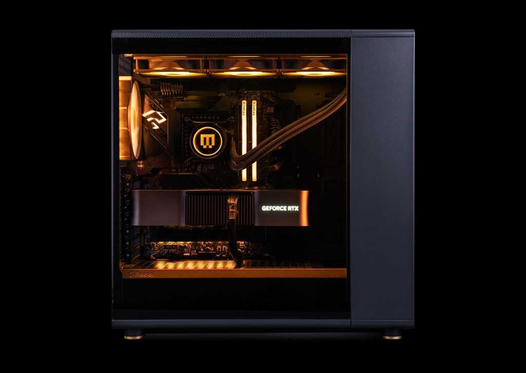 Maingear North 1.jpg