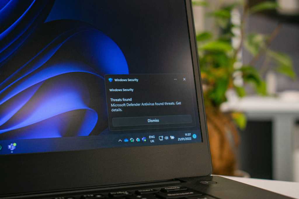 Windows 11 Security Antivirus Threats Found Warning Dialog 2.jpg