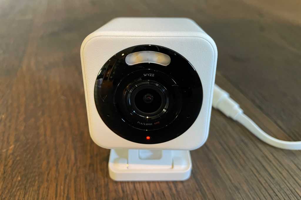 Wyze Cam V4 Front View 1.jpg