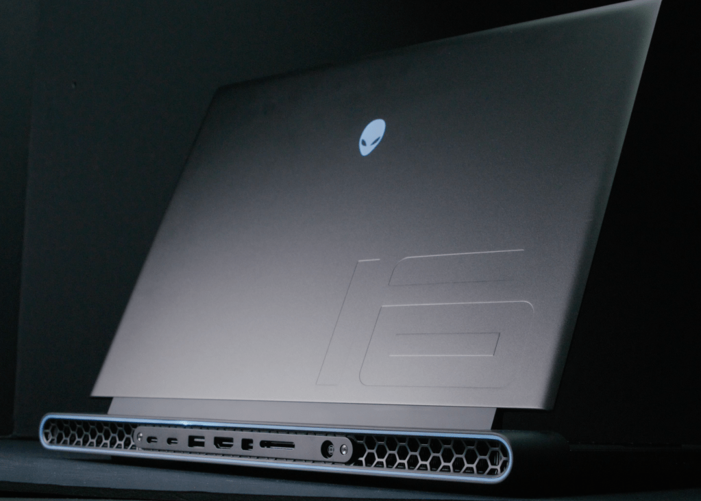 Alienware M16.png