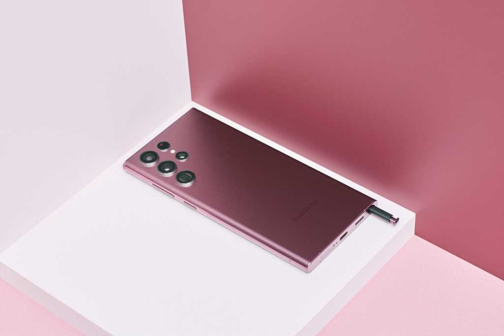 1 02 galaxy s22 ultra back2 burgundy design hi.jpg