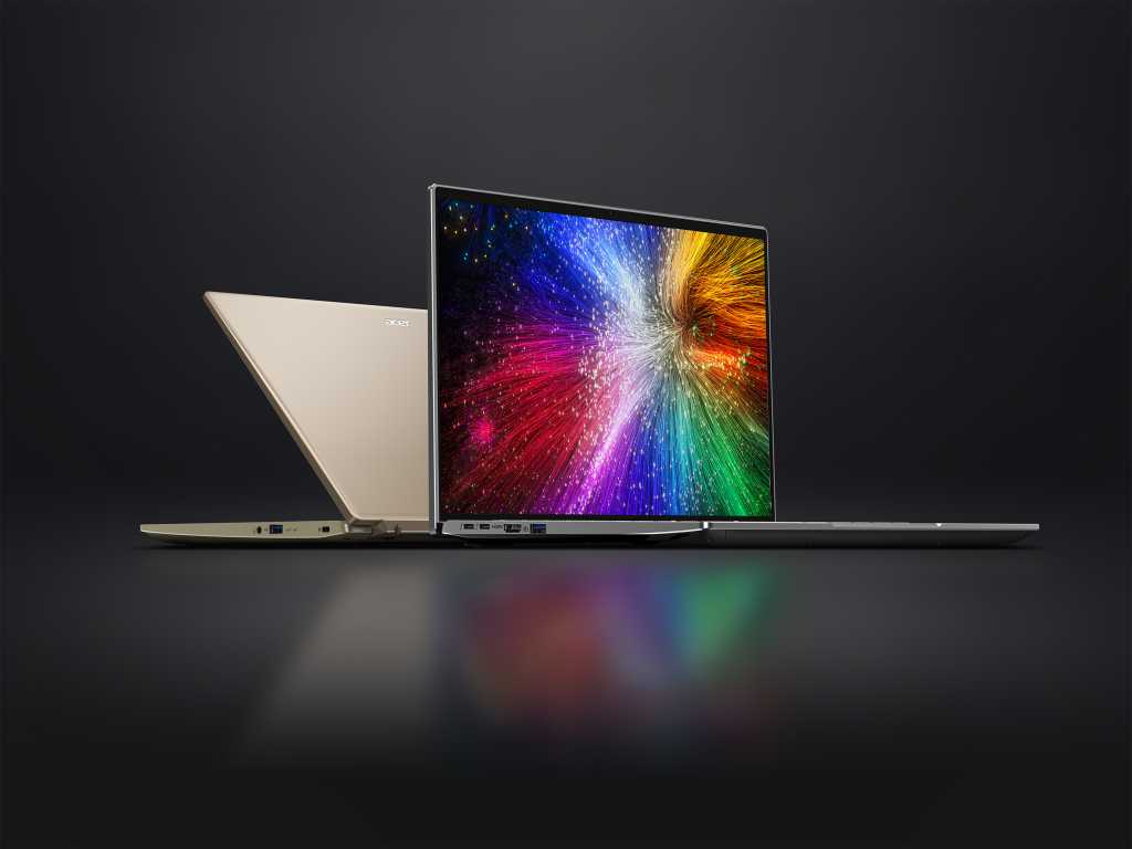 Acer swift 3 sf314 71 gold siver black blackground.jpg
