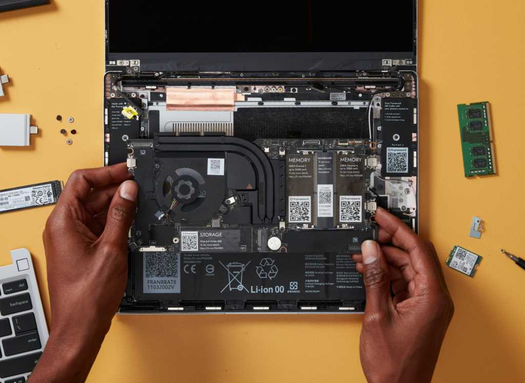 Framework mainboard 1.jpg
