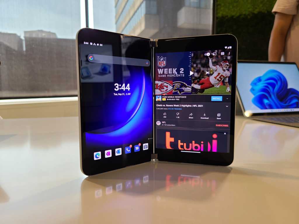 Surface duo 2.jpg