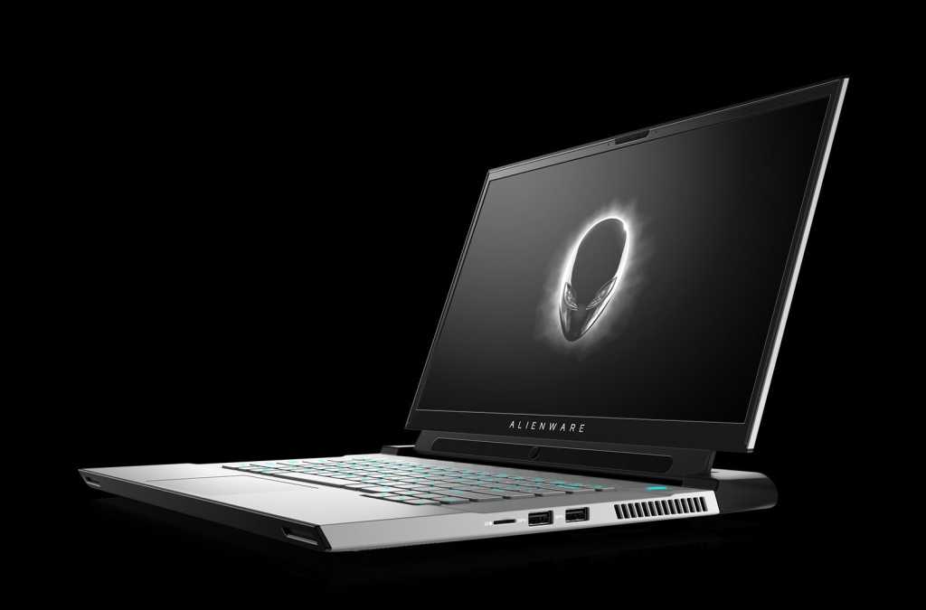 Alienware m15 r4 white with tobii faced left 100872610 orig.jpg