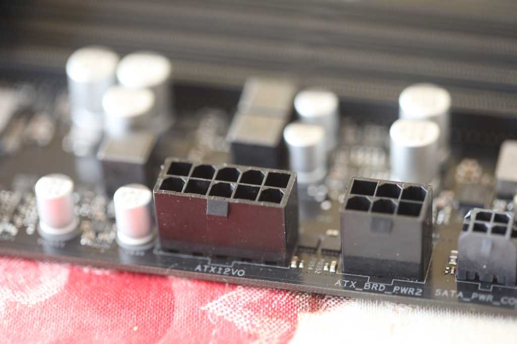 Atx12vo board connector side 100859641 orig.jpg