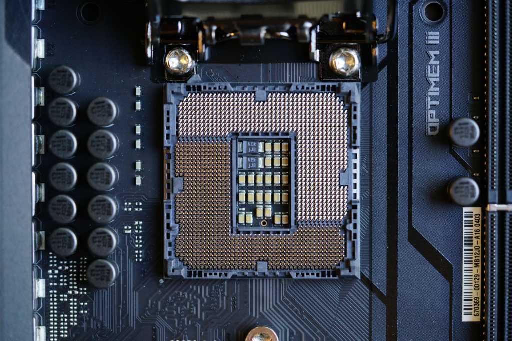 Cpu socket gordon 100872766 orig 1.jpg