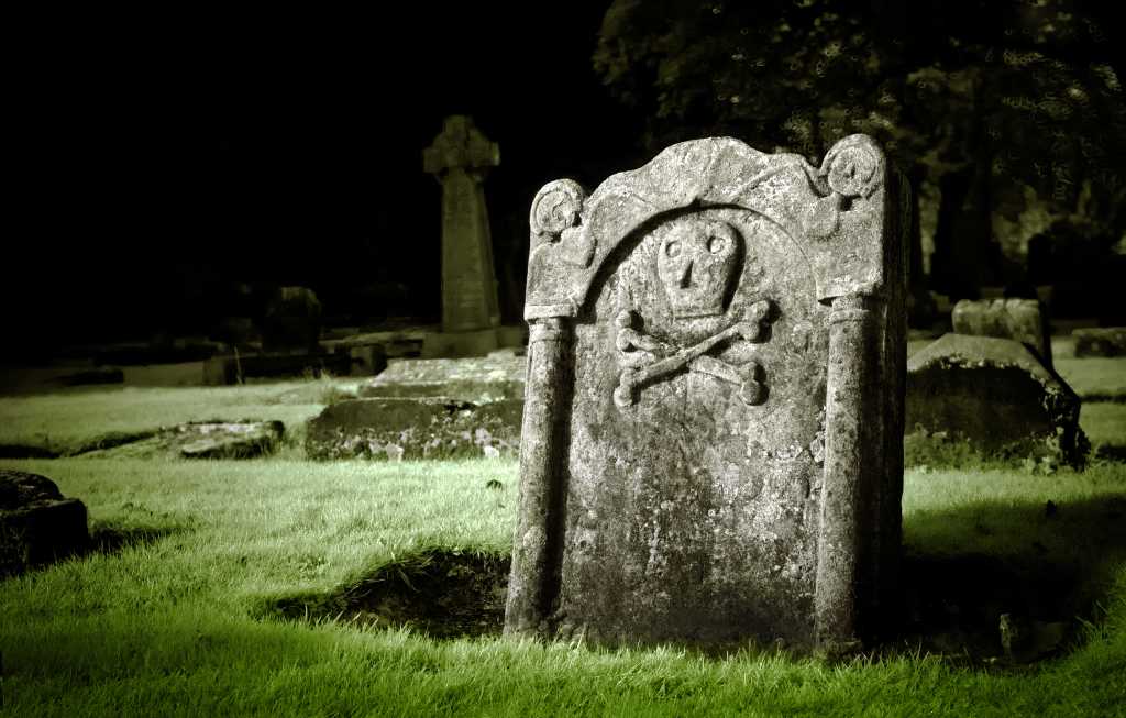 Grave shutterstock 732269815.jpg