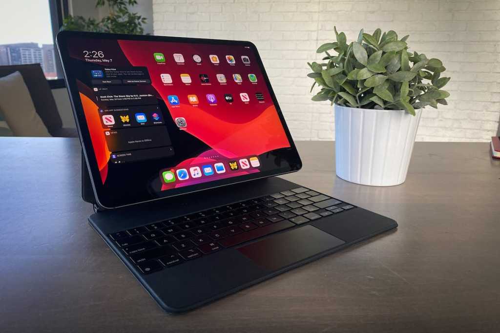 Magic keyboard ipad pro 100841327 orig.jpg
