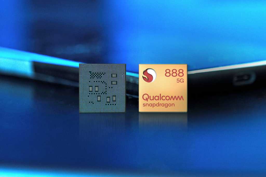 Snapdragon 888 front chip in studio 100868776 orig.jpg
