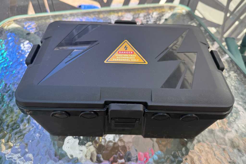 Iwillink outdoor box top.jpg