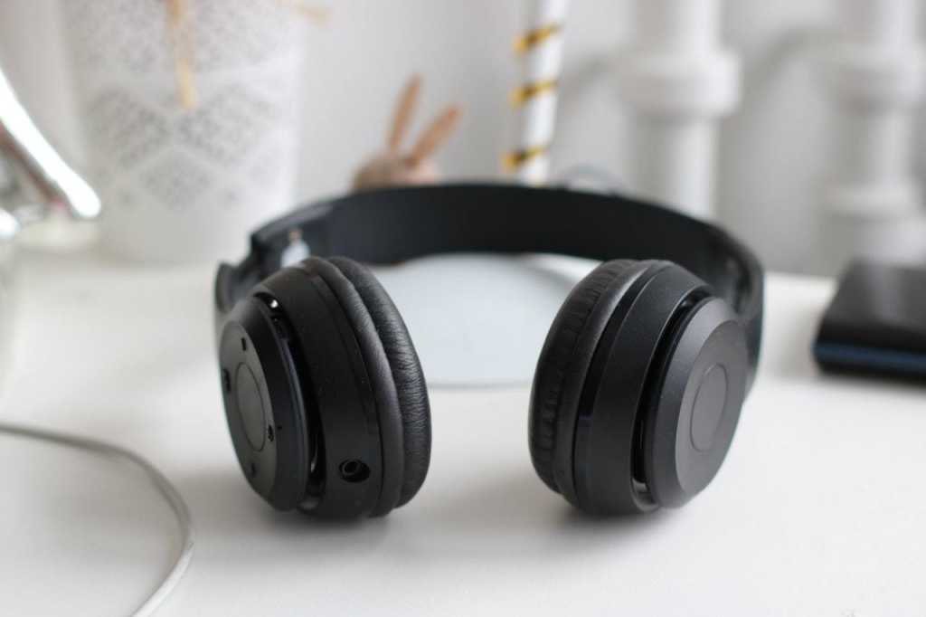 Best noise canceling wireless headphones deals under 250 100817045 orig.jpg