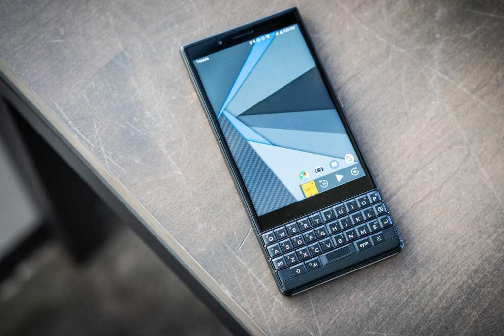 Dsc03601 blackberrykey2le 100790776 orig.jpg