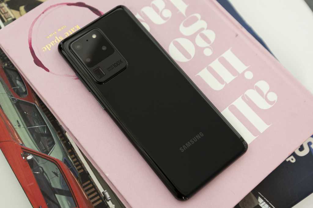 Galaxy s20 ultra back 100831717 orig.jpg