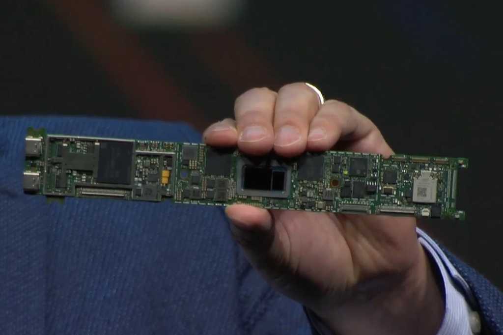 Intel tiger lake motherboard ces 2020 greg bryant resized 100826258 orig.jpg