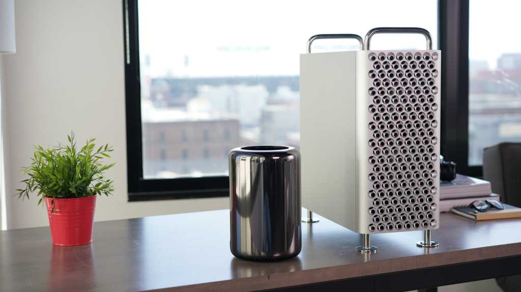 Mack pro vs mac pro 1 100814039 orig.jpg