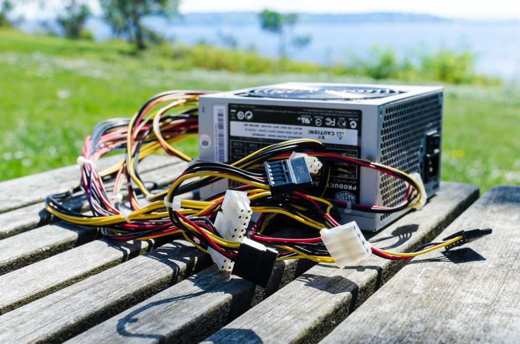 Power supply 100726728 orig 1.jpg