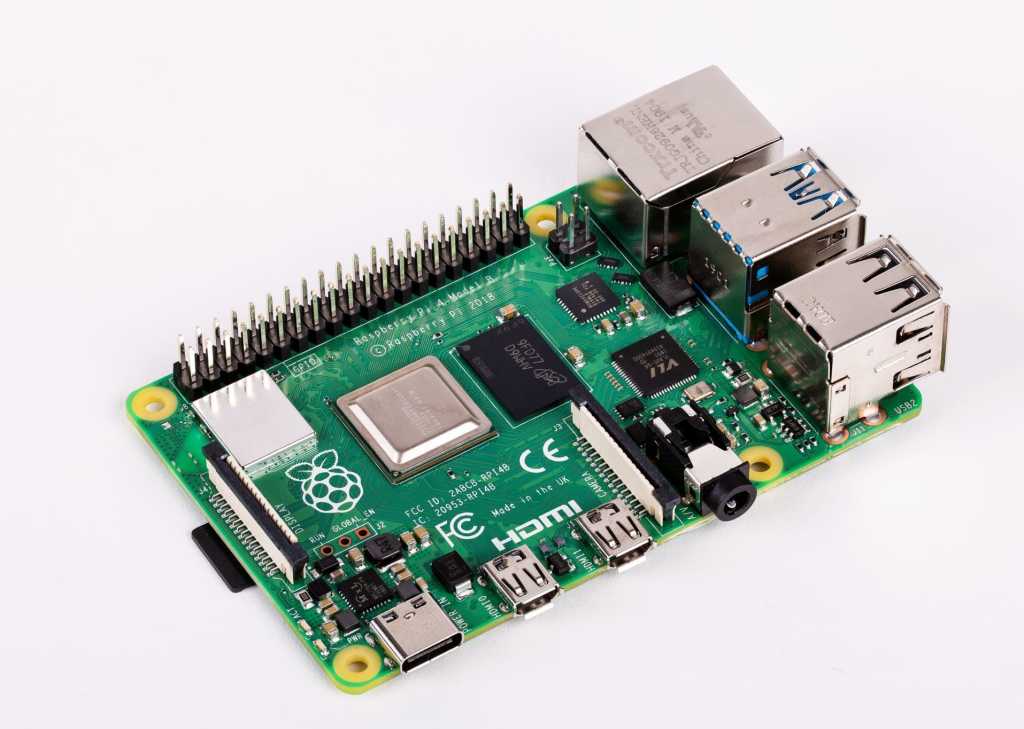 Raspberry pi 4 100833643 orig 2.jpg