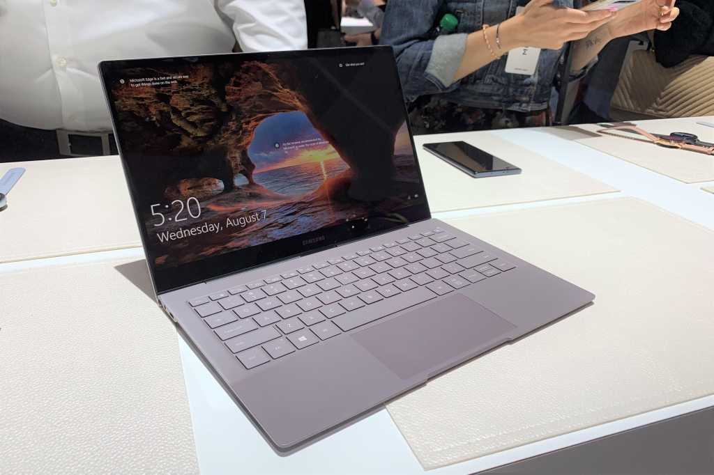 Samsung galaxy book s main 100807685 orig.jpg