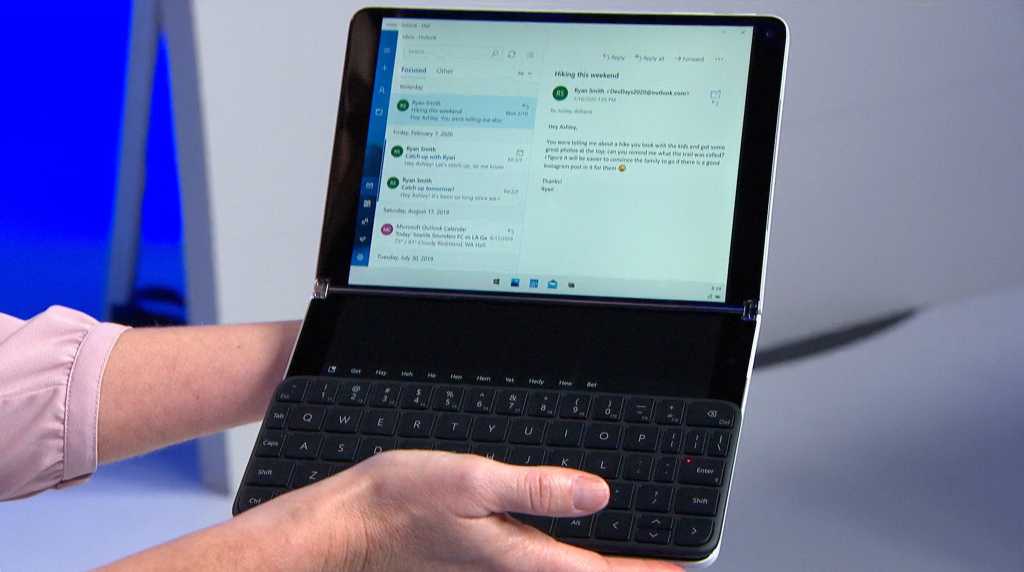 Surface duo windows 10x keyboard 100831913 orig.jpg